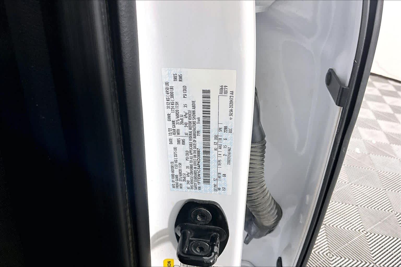 Used 2023 Oxford White Ford XL image 32