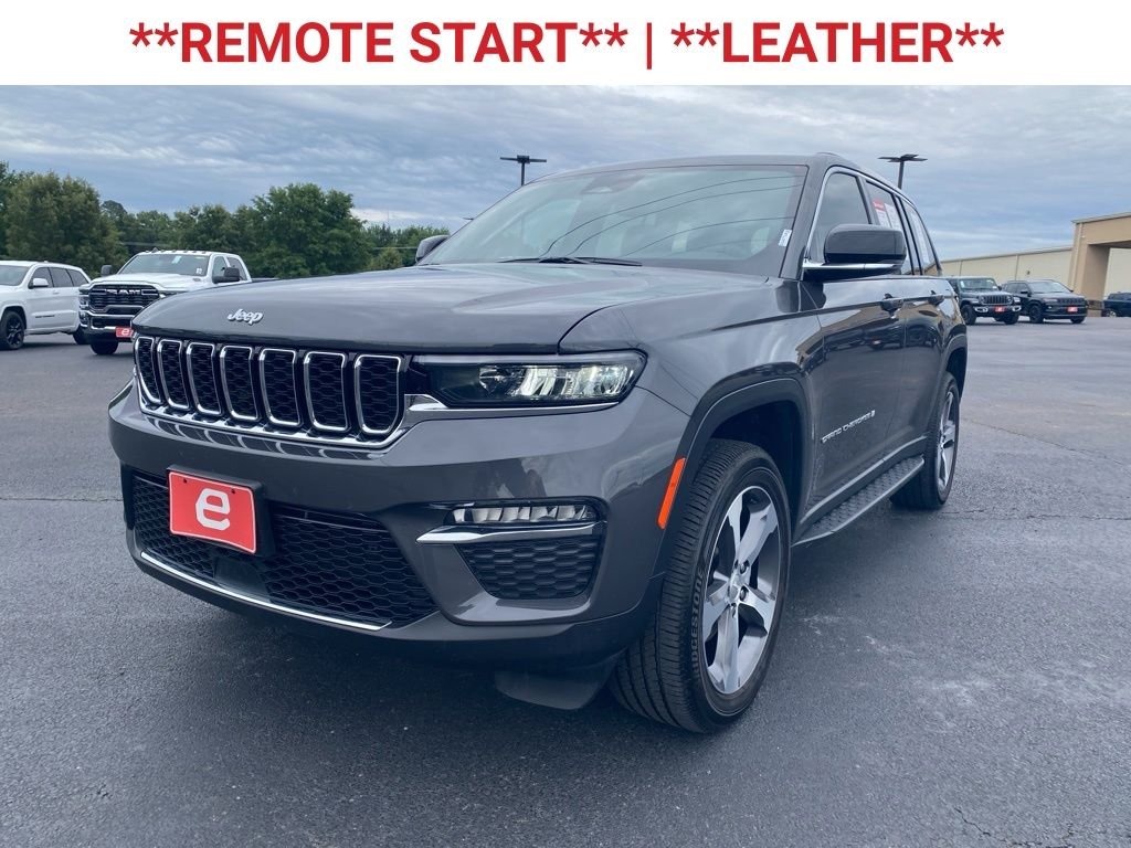 Used 2024 Gray Jeep Limited image 3