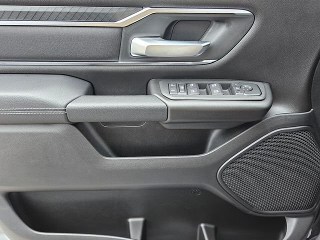 New 2026 Billet Silver Metallic Clear-Coat Exterior Paint RAM Big Horn/Lone Star image 31