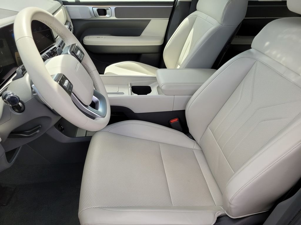 Certified Used 2025 Black Hyundai SEL image 17