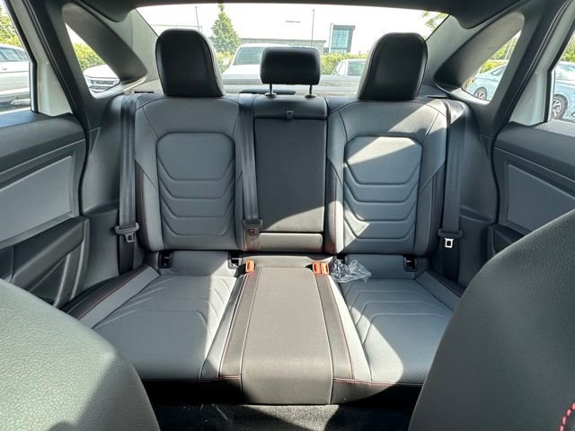 New 2026 Pure White Volkswagen 2.0T Autobahn image 26
