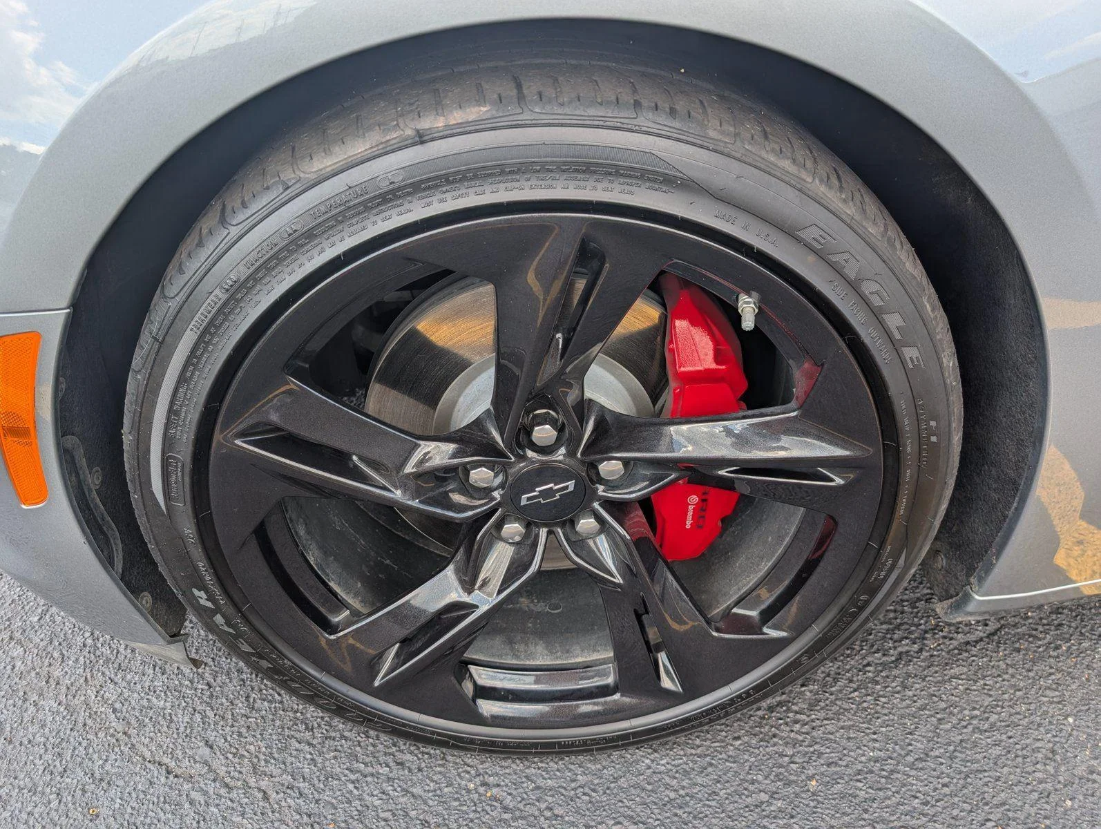 Used 2023 Sharkskin Metallic Chevrolet LT1 image 33