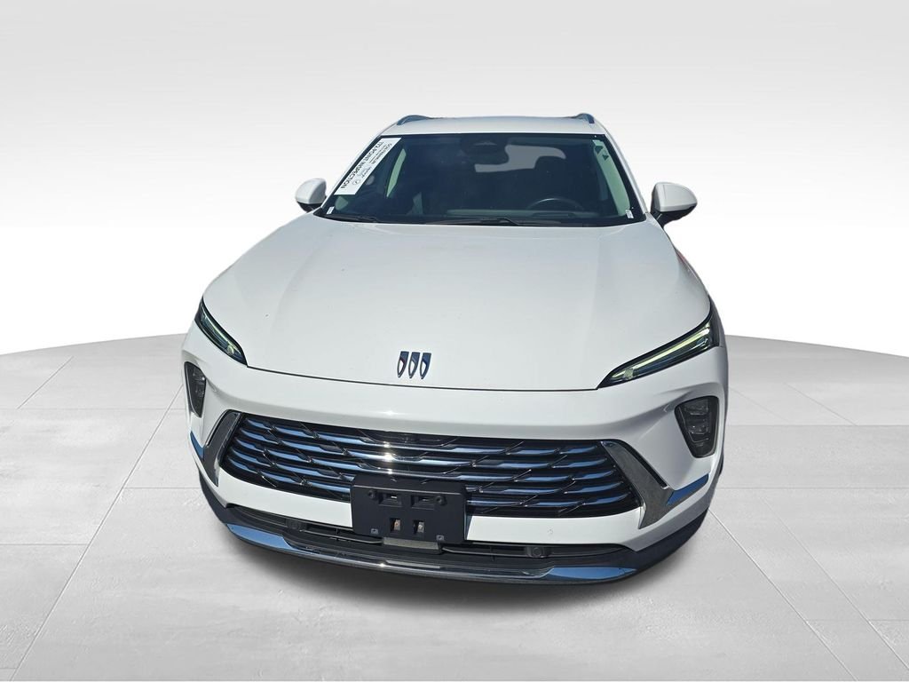 Used 2024 White Buick Preferred image 10