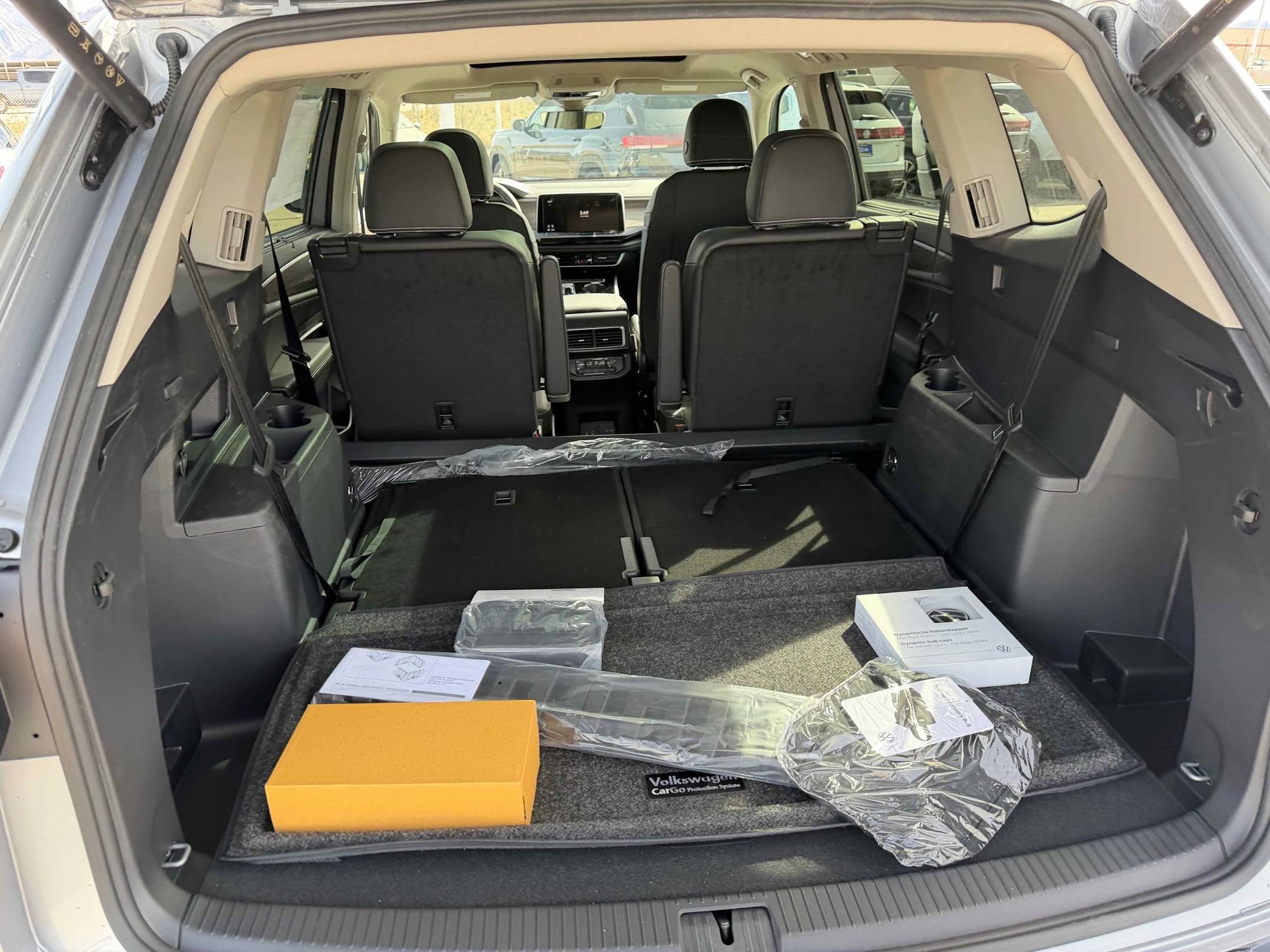 New 2026 Silver Mist Volkswagen 2.0T SEL image 32