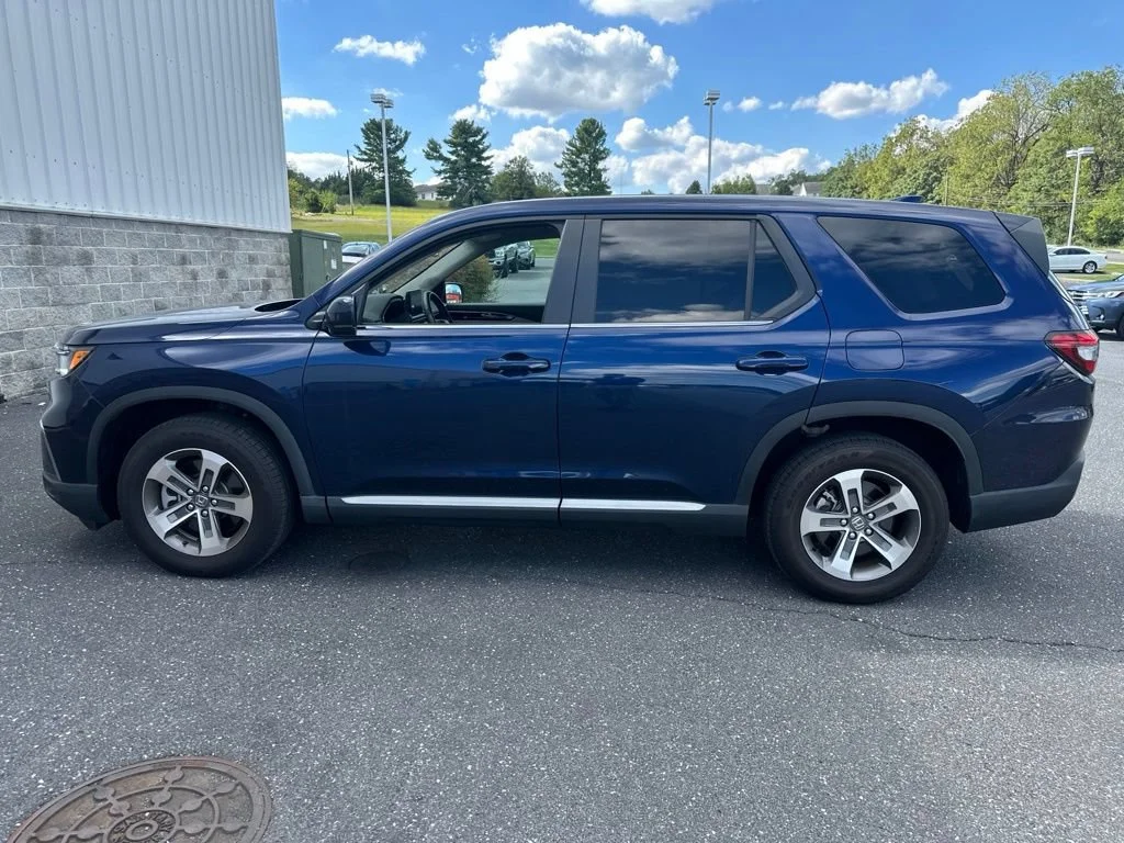 Certified Used 2025 Obsidian Blue Pearl Honda AWD EX-L image 33