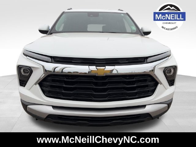 2025 Chevrolet Trailblazer LT - Photo 2