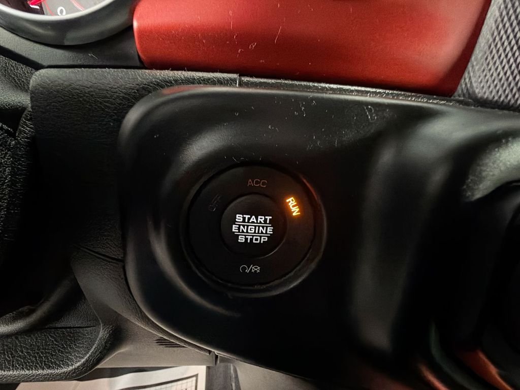 Used 2020 Silver Jeep Rubicon 4x4 image 16