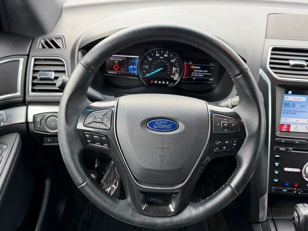 Used 2018 Ingot Silver Ford Limited image 22