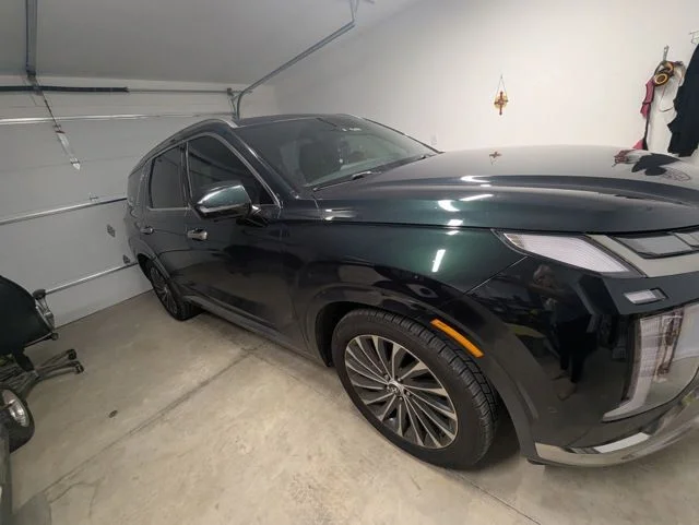 Used 2023 Green Hyundai Calligraphy image 3