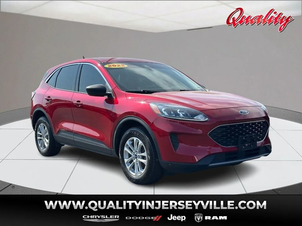 Pre-Owned 2022 Ford Escape SE