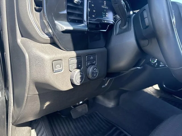 Used 2025 Black Chevrolet LT image 20