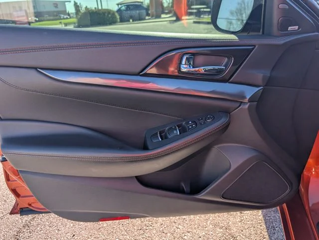 Used 2019 Orange Nissan Platinum image 9