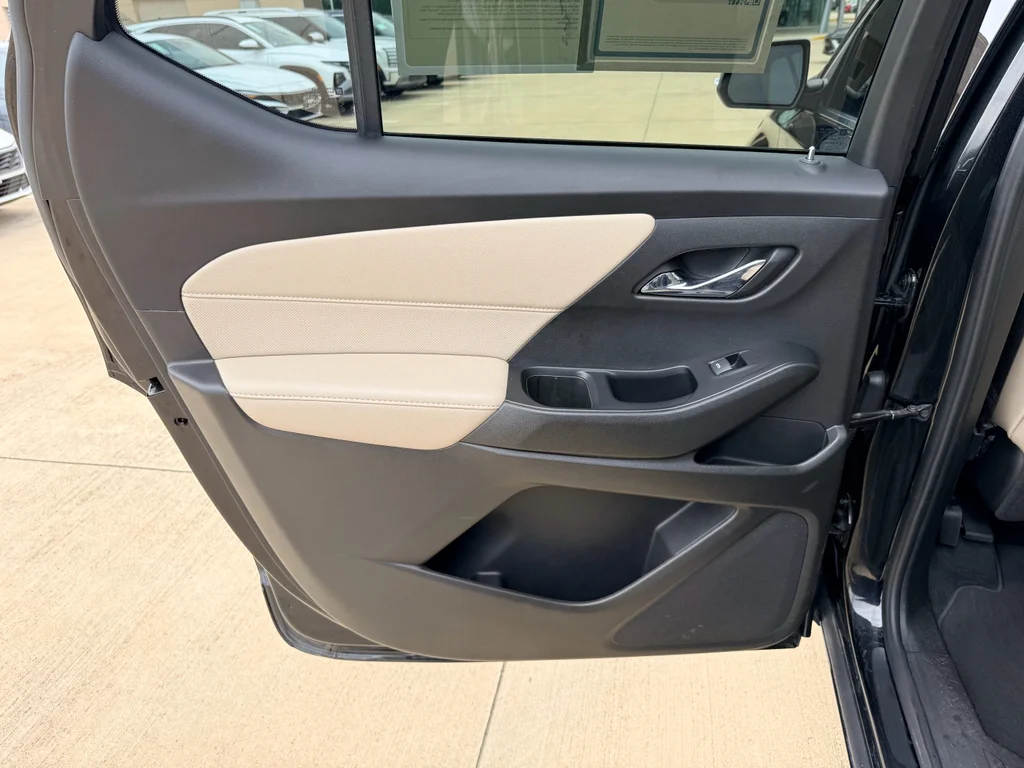 Used 2023 Mosaic Black Metallic Chevrolet Premier image 25