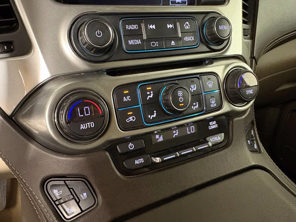 Used 2018 PEPPERDUST METALLIC Chevrolet Premier image 40