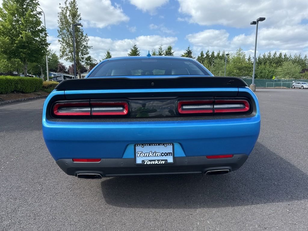 Used 2023 B5 Blue Pearlcoat Dodge SXT image 6