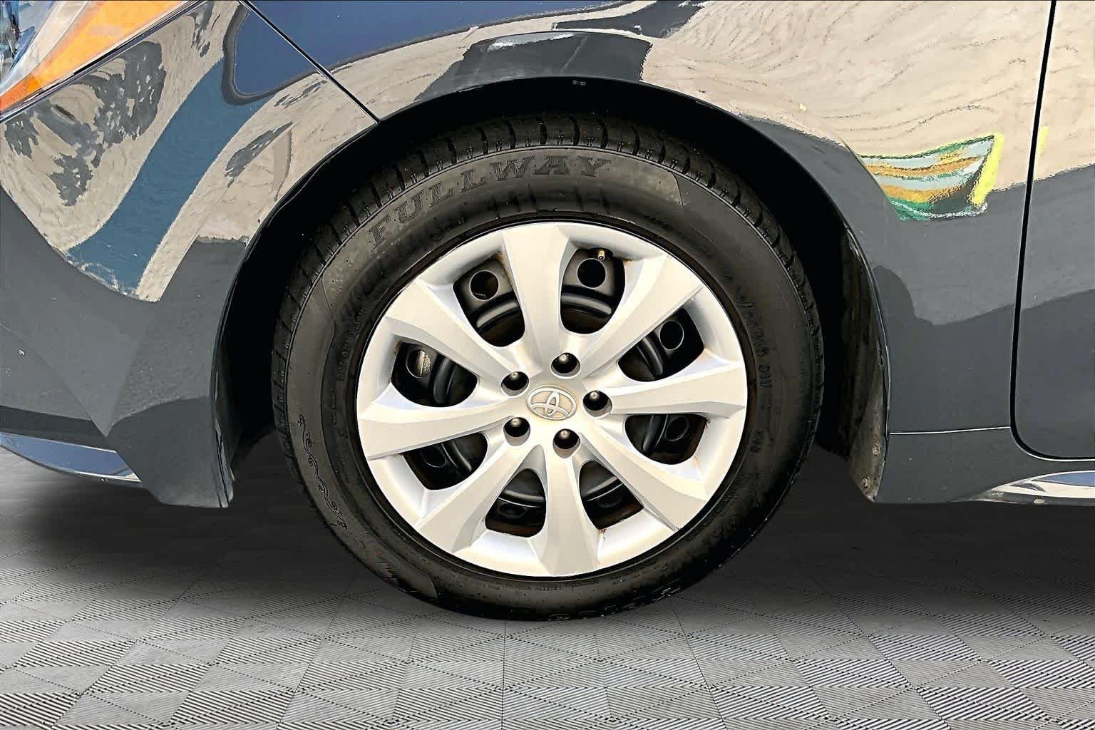 Used 2024 Underground Toyota LE image 11