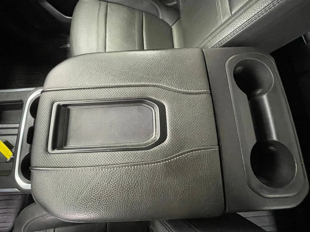 Used 2021 White GMC Denali image 26