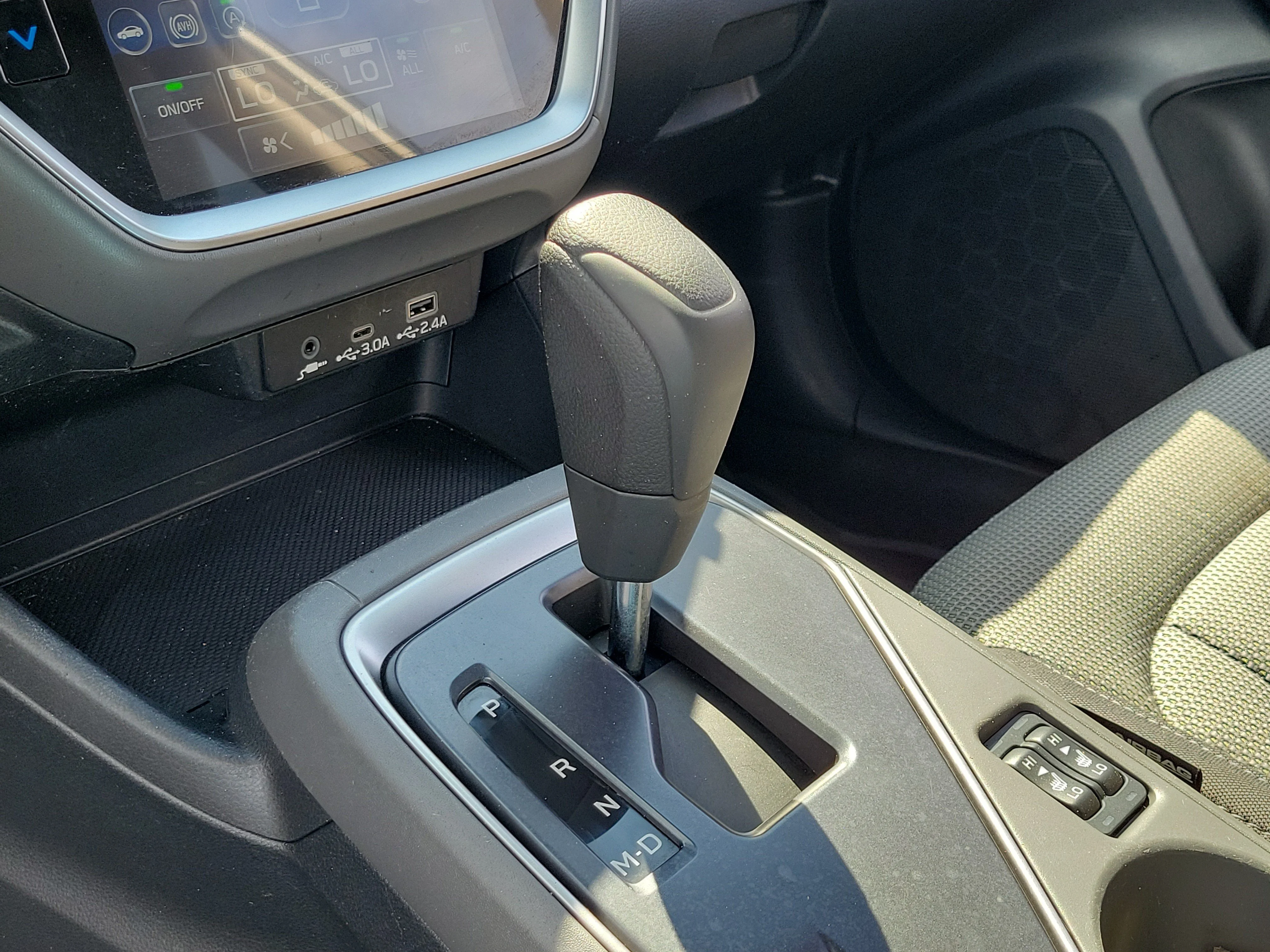 Used 2024 Crystal White Pearl Subaru Premium image 28