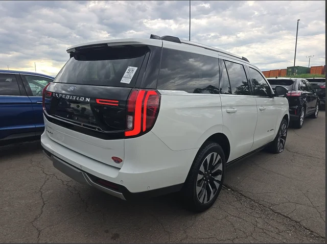 Used 2025 White Metallic Ford Platinum image 2