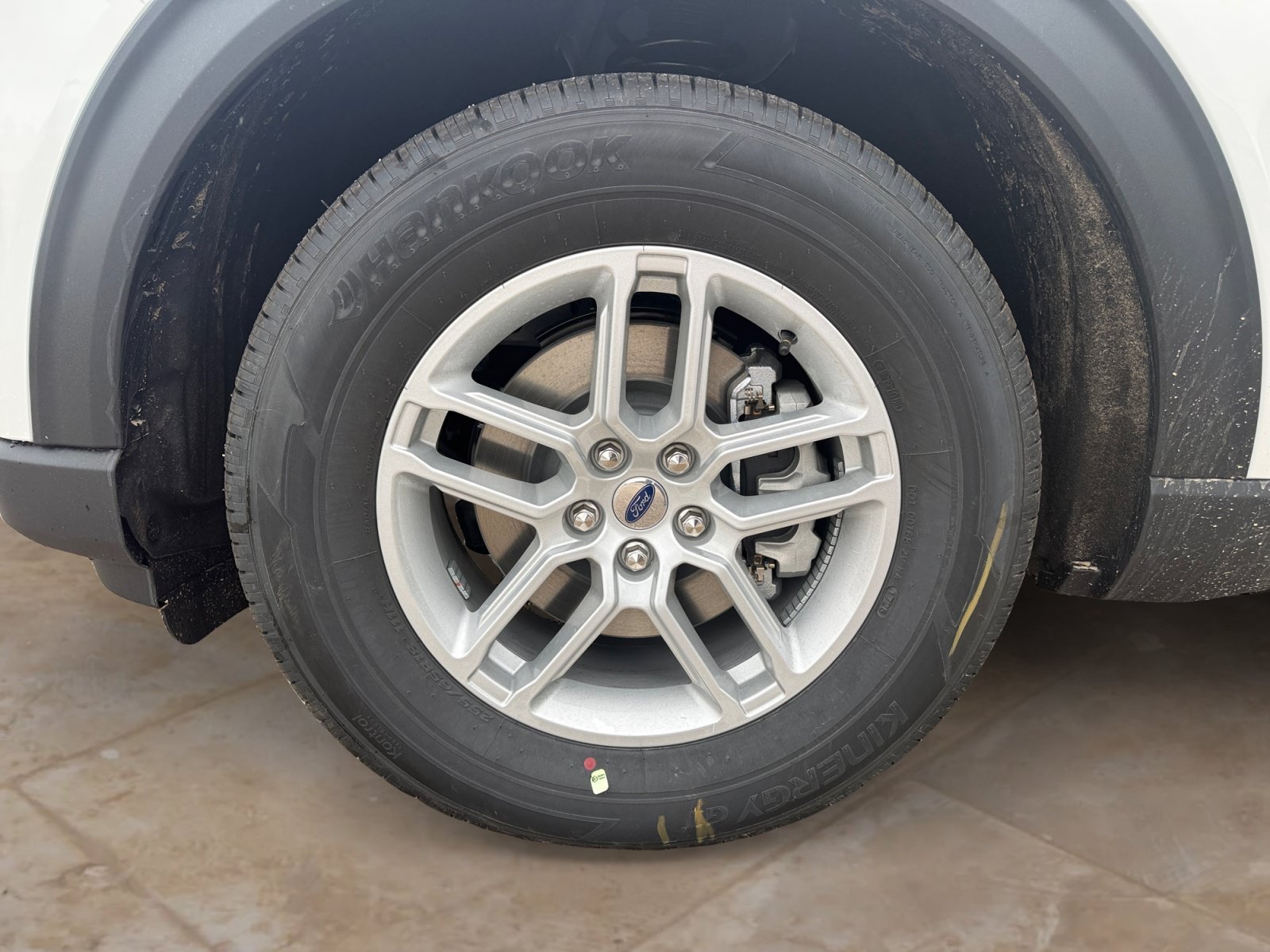 New 2026 Star White Metallic Tri-Coat Ford Active image 26