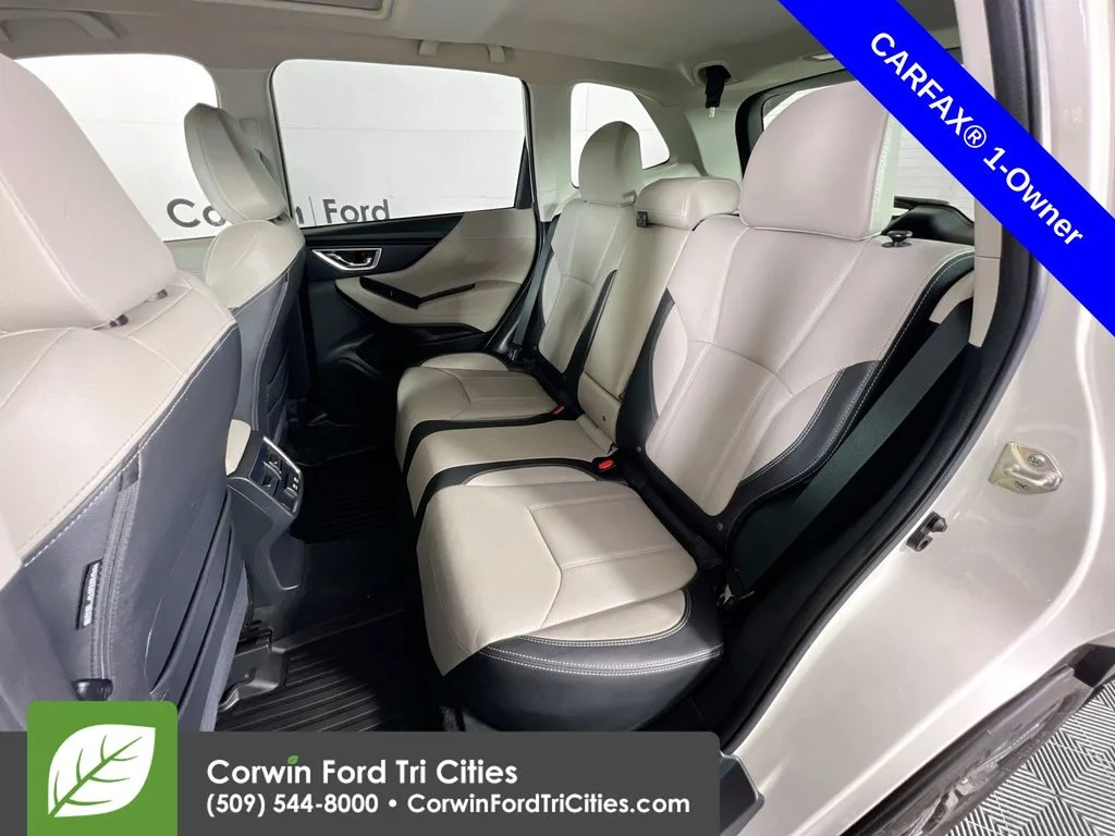 Used 2020 Crystal White Pearl Subaru Limited image 30