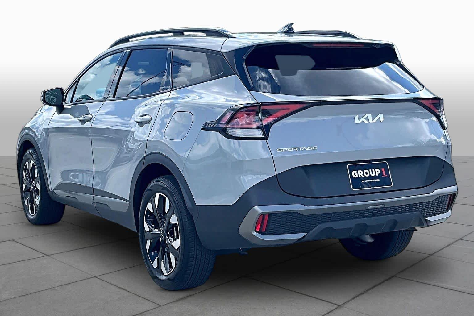 Used 2023 Wolf Gray Kia X-Line image 11
