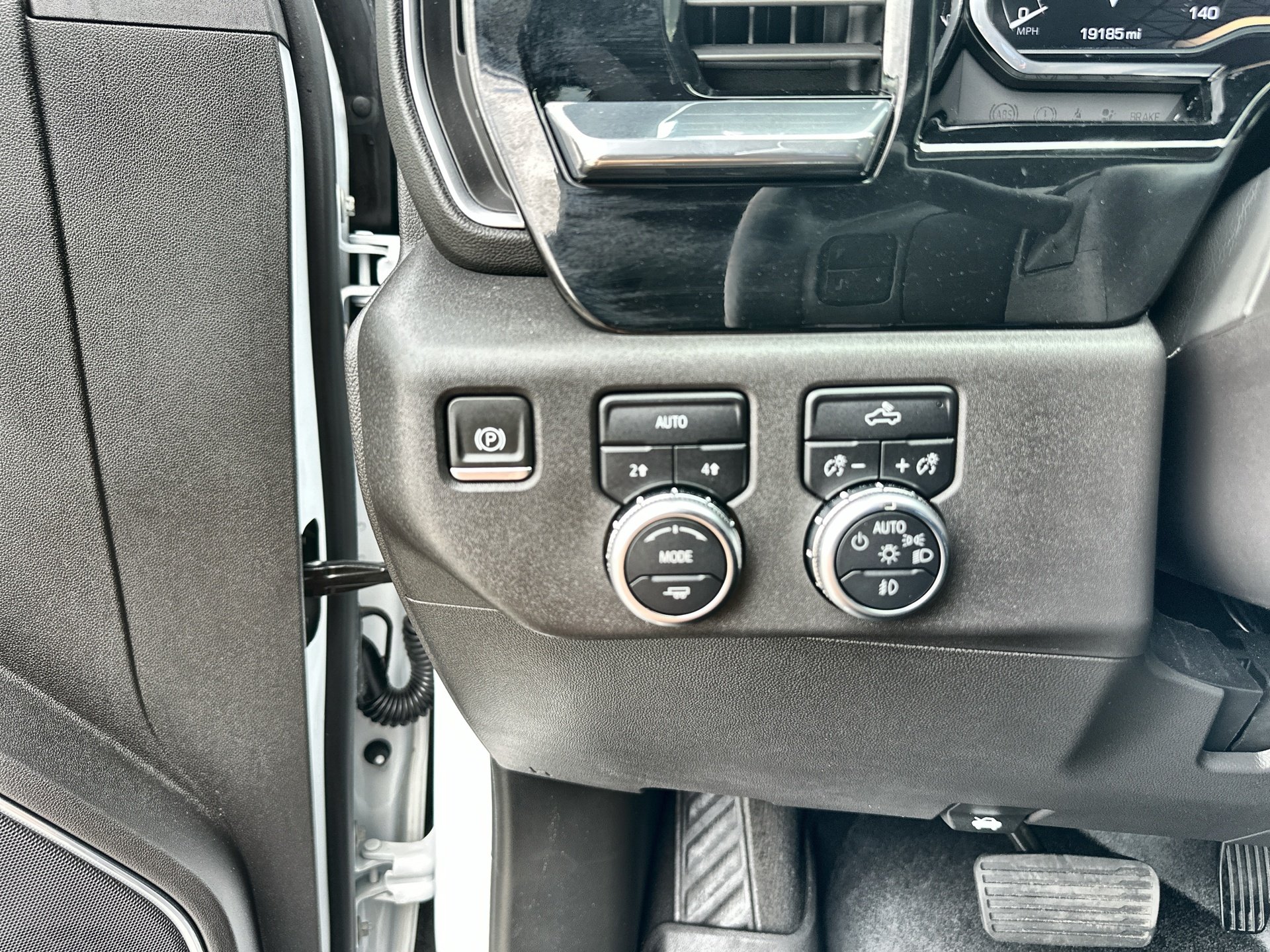 Certified Used 2024 Summit White GMC Elevation image 18