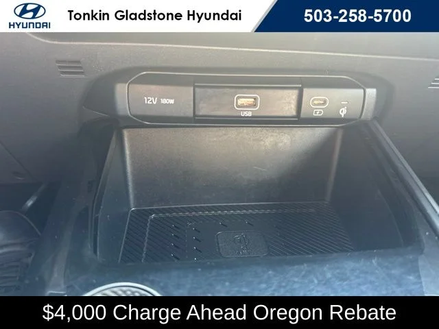 Used 2023 Snow White Pearl Kia Wave image 35