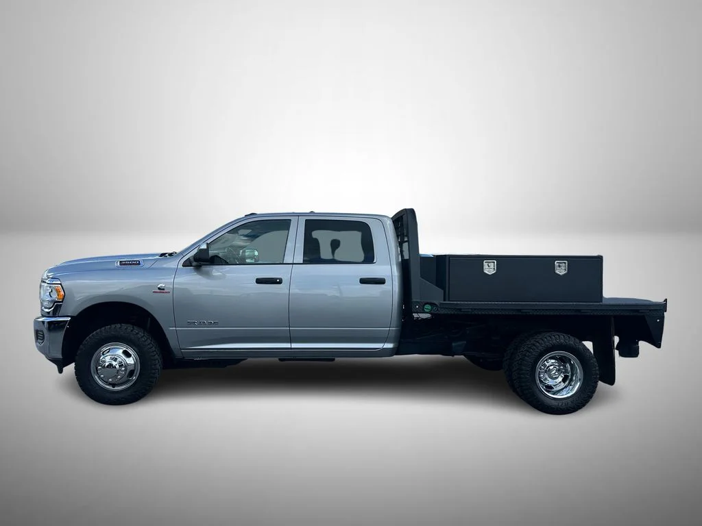 Used 2022 Silver Ram Tradesman image 6