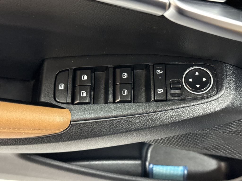 Used 2024 Ocean Blue Kia EX image 15