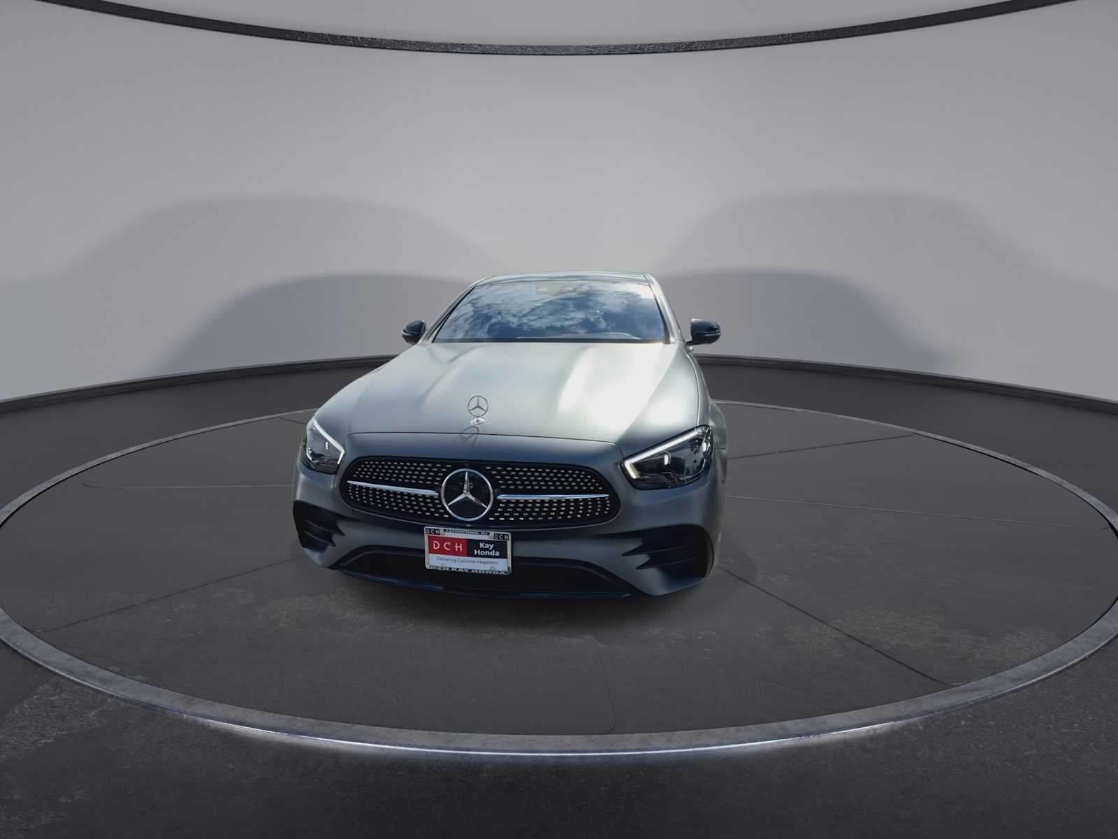 Used 2023 MANUFAKTUR Selenite Gray Magno Mercedes-Benz E 350 image 3