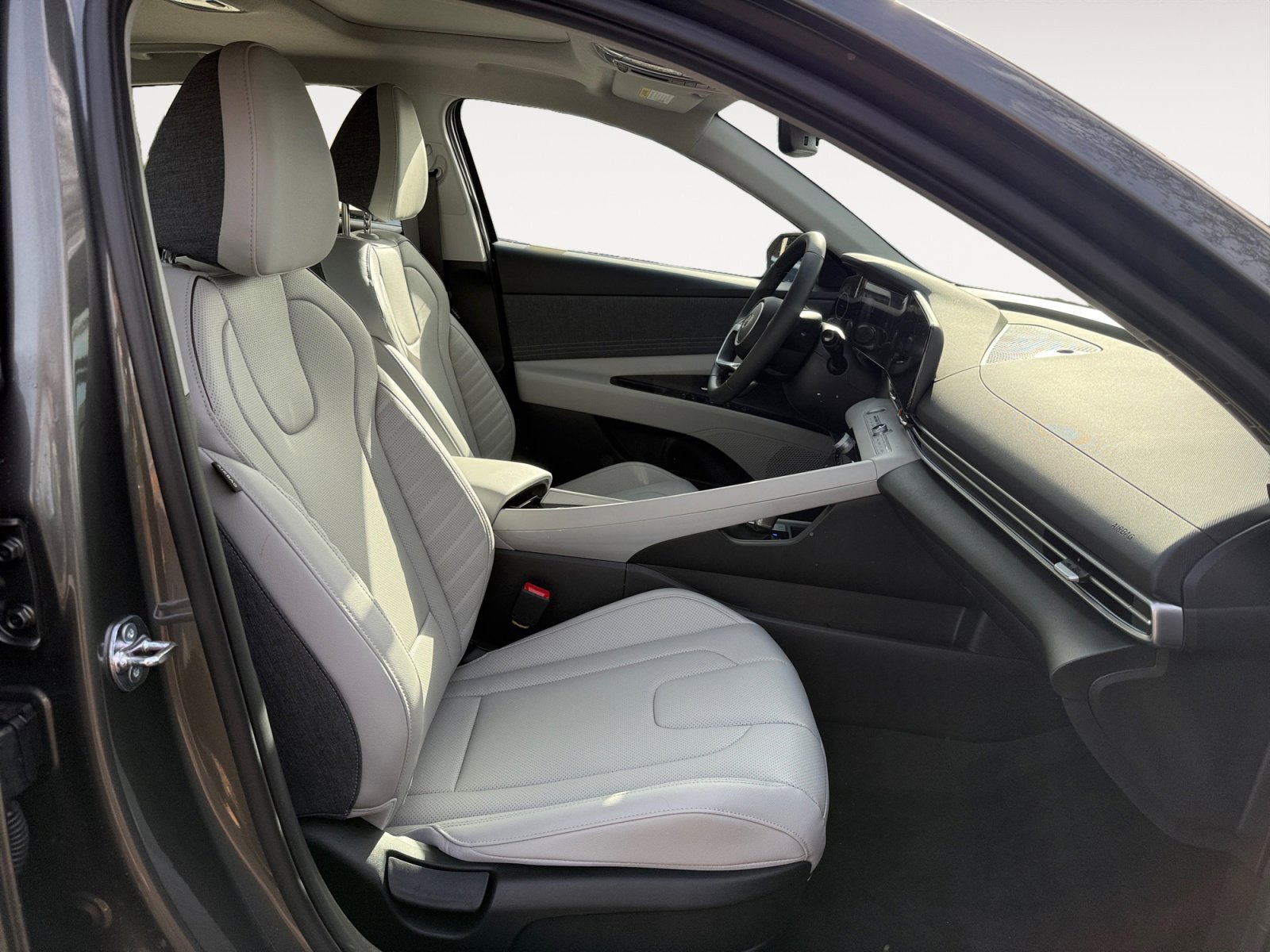 New 2026 Amazon Gray Hyundai Limited image 19