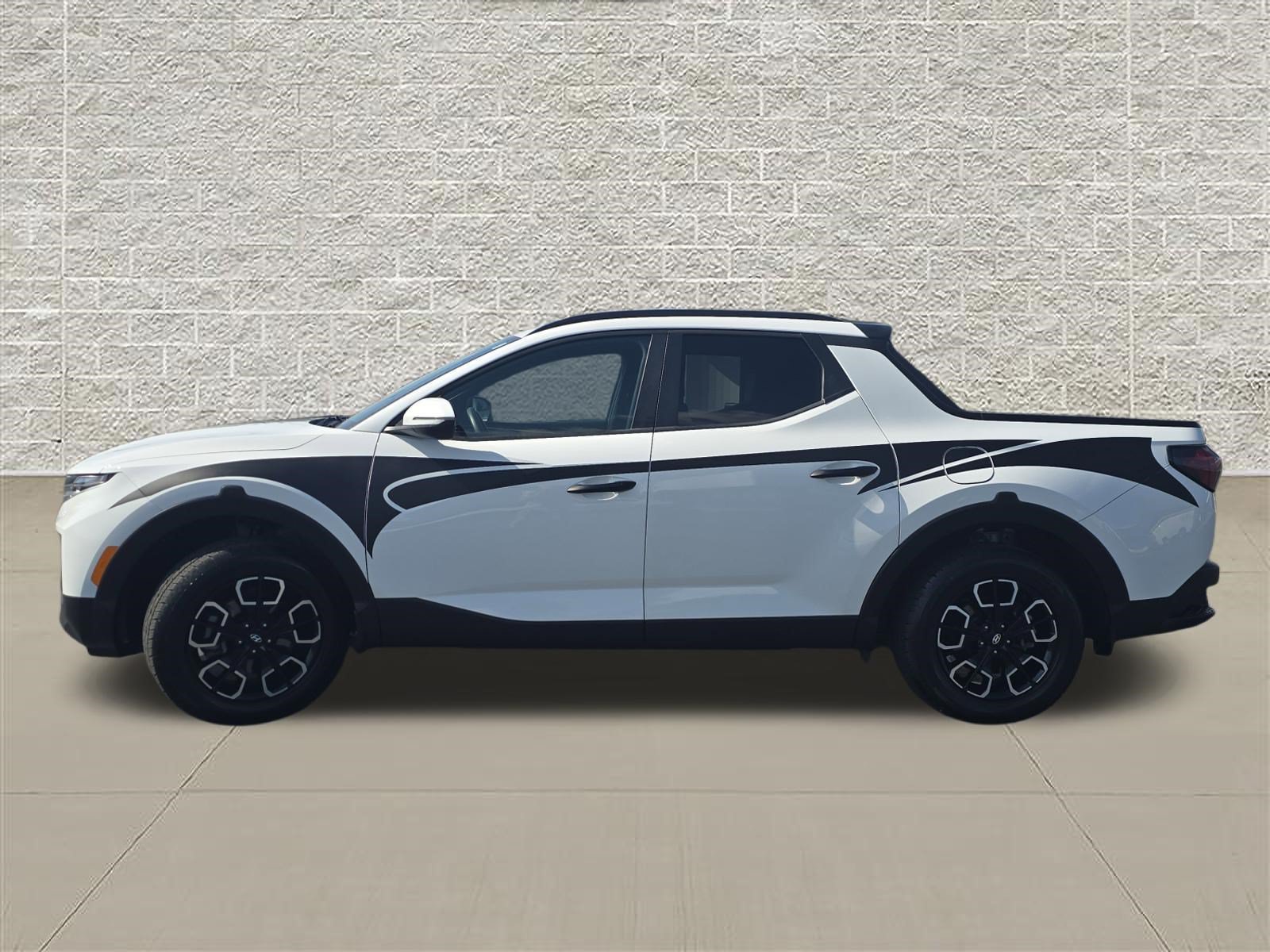 Used 2022 Ice White Hyundai SEL image 4