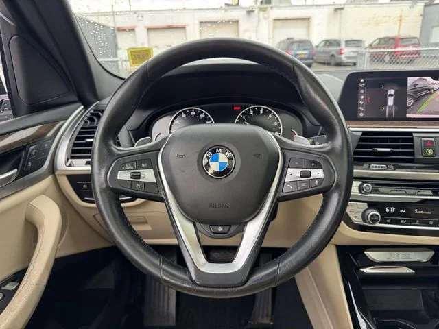 Used 2020 White BMW xDrive30i image 21