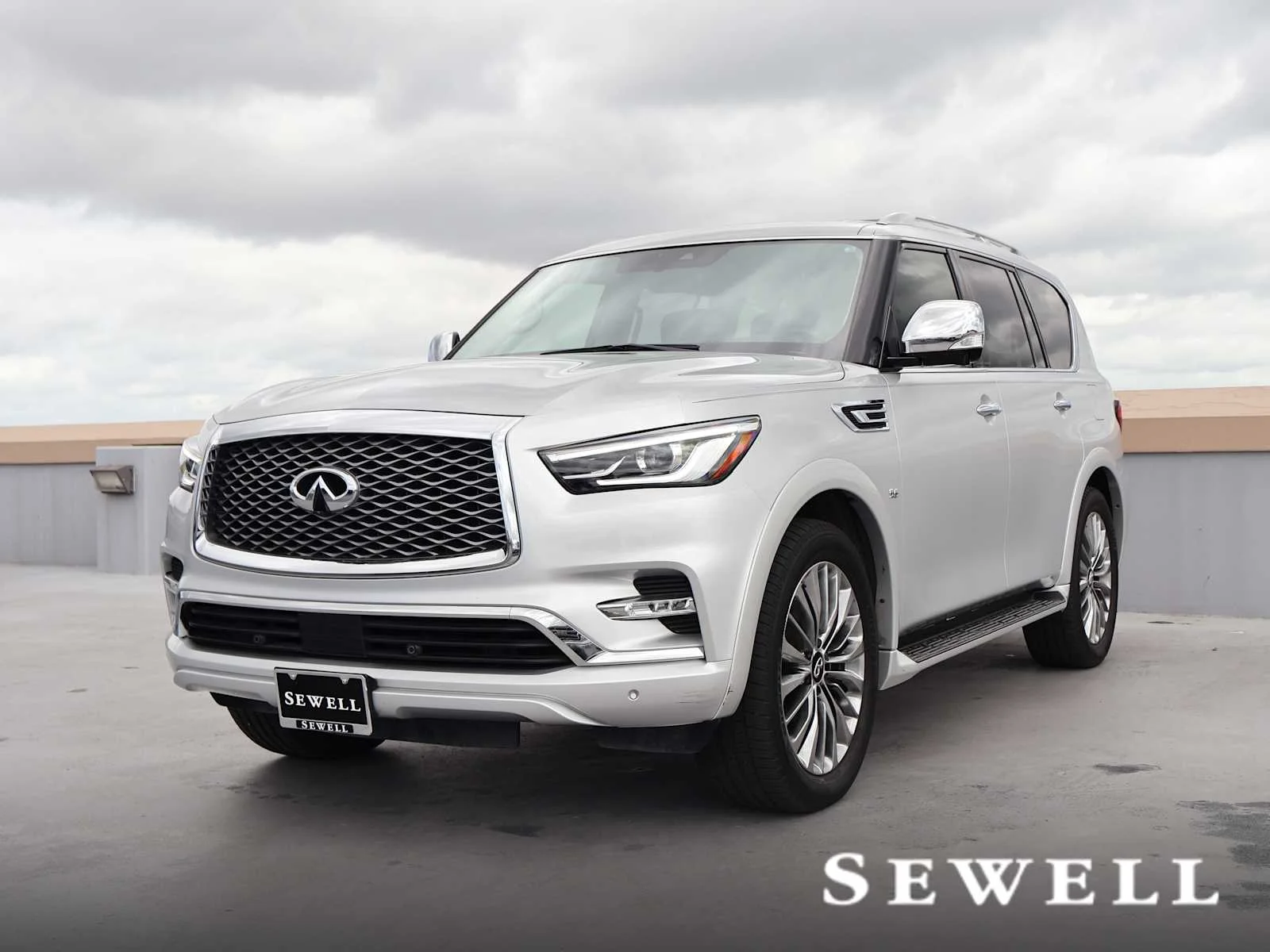 2019 INFINITI QX80 LUXE