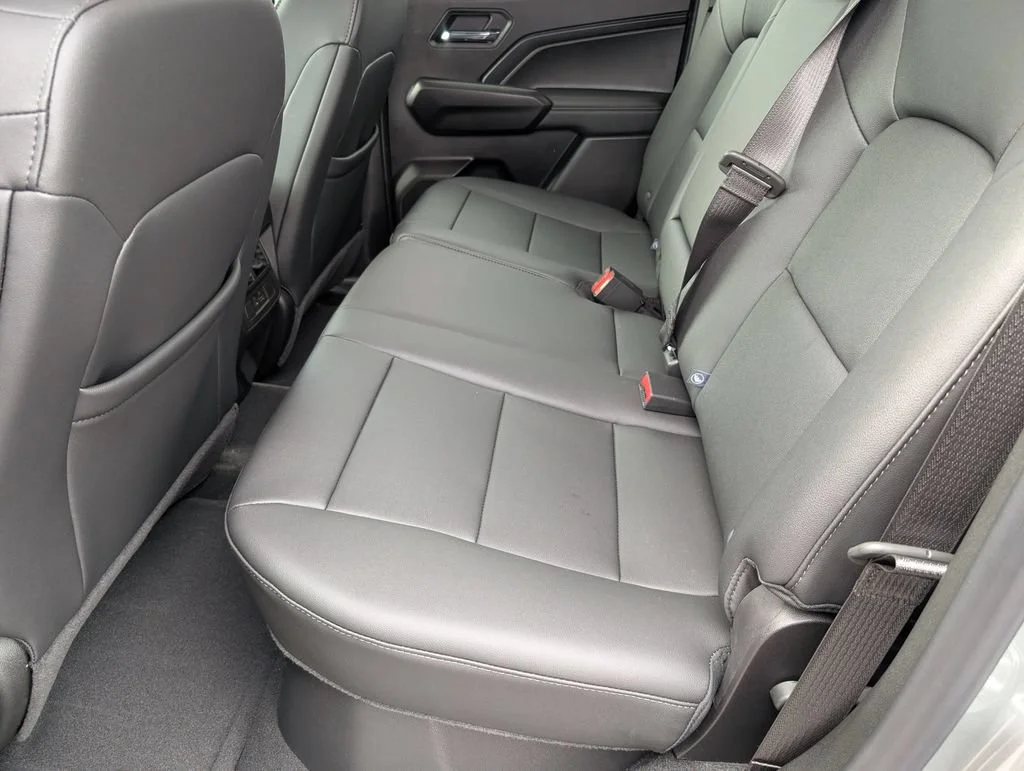New 2026 Sterling Gray Metallic Chevrolet LT image 27