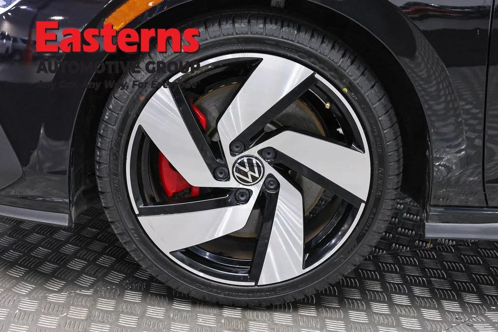 Used 2024 Gray Volkswagen 2.0T S image 31
