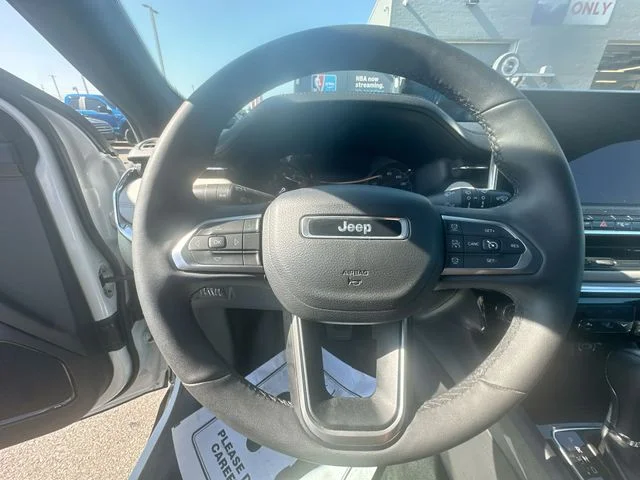 Used 2023 White Jeep Limited image 16