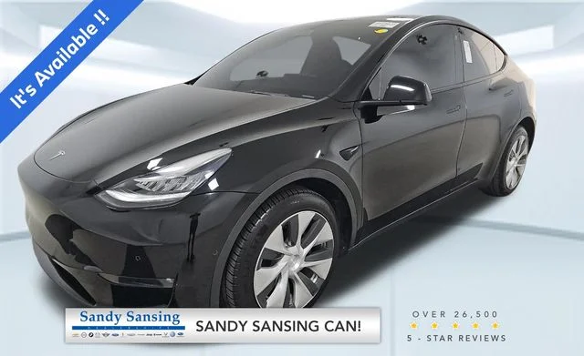 Used 2022  Tesla Long Range image 1