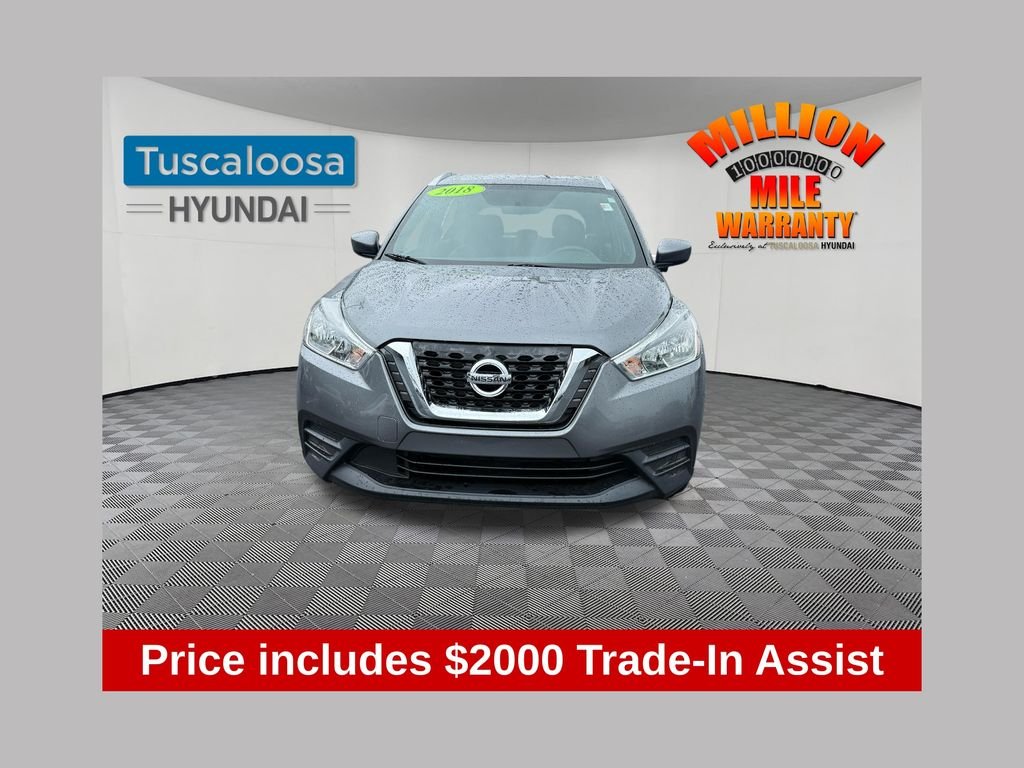 Used 2018 Gray Nissan SV image 1