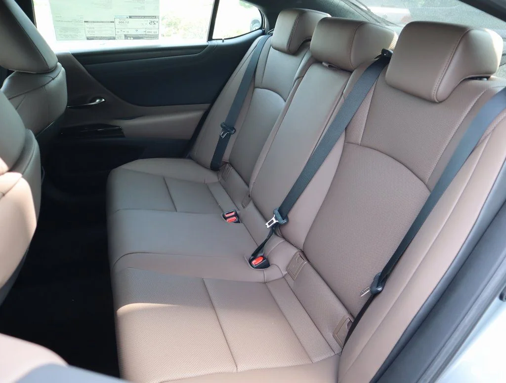 Used 2025 Silver Lexus 350 image 25