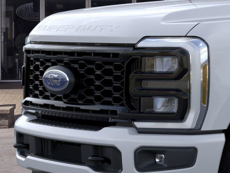 Used 2026 Oxford White Ford XL image 28