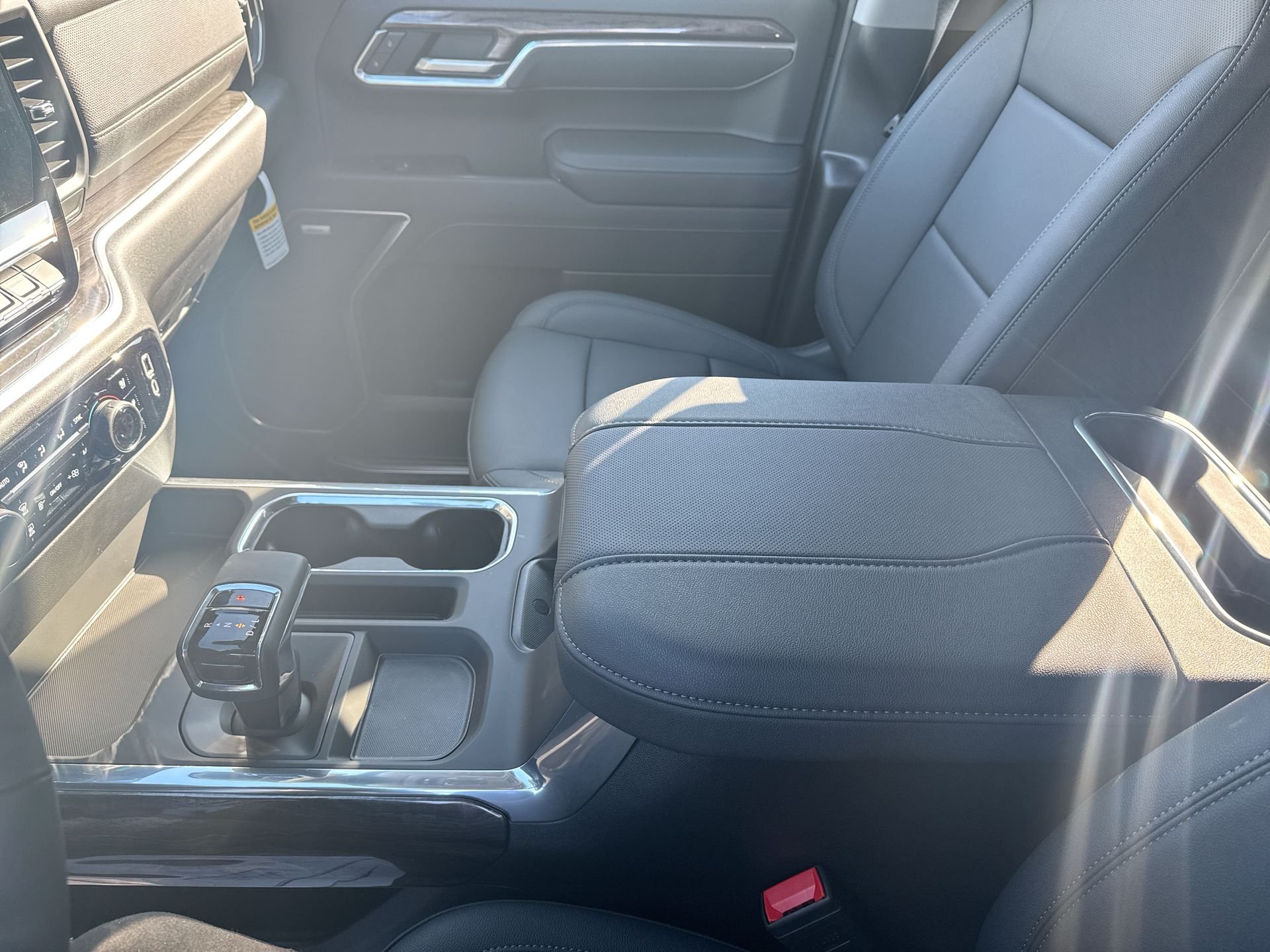 2025 Chevrolet Silverado 1500 LTZ - Photo 53