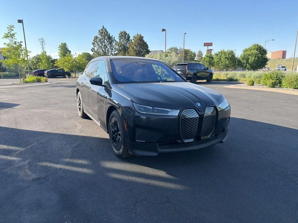 Certified Used 2023 Gray BMW xDrive50 image 7