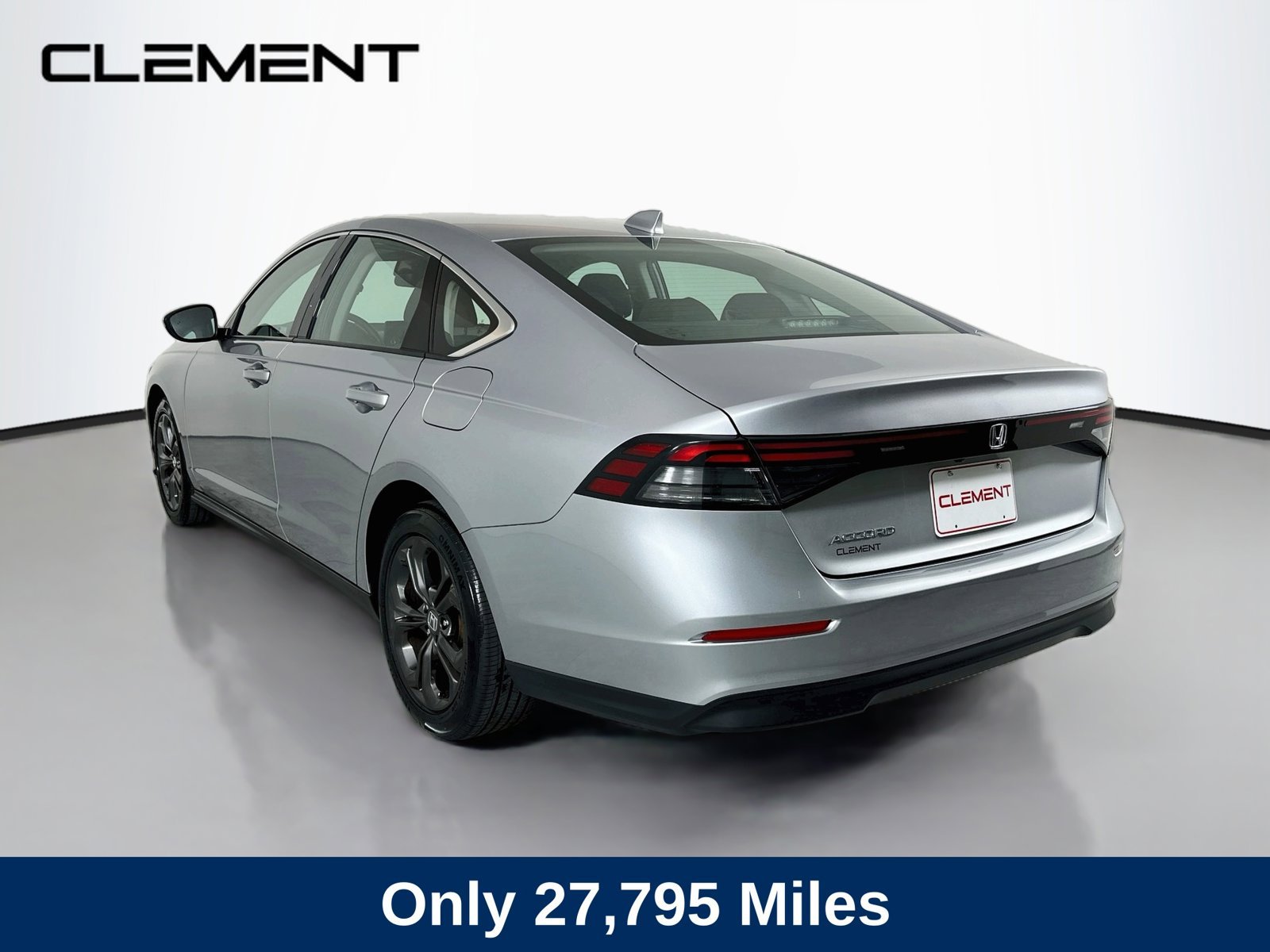 2023 Honda Accord EX - Photo 8