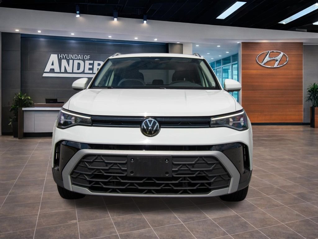 2025 Volkswagen Taos SE - Photo 4