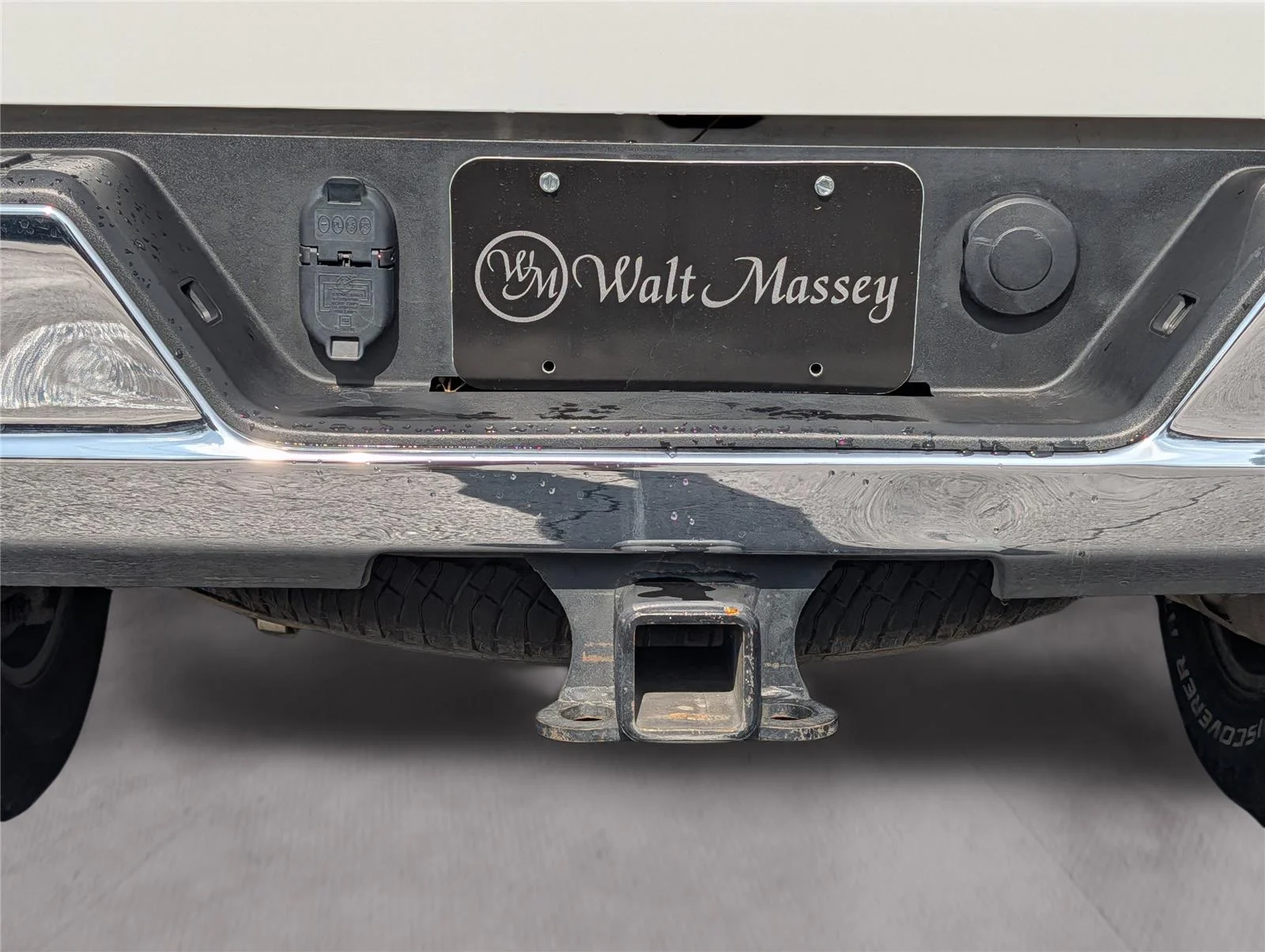 Used 2024 Summit White Chevrolet LT image 34