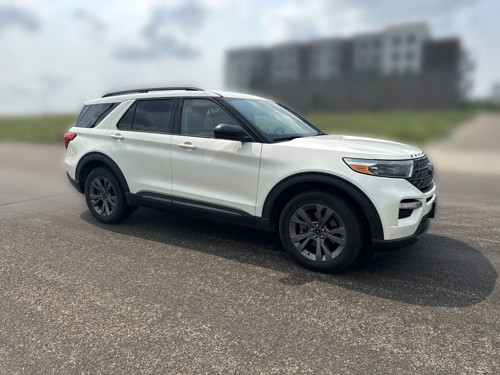 Used 2022  Ford XLT image 2