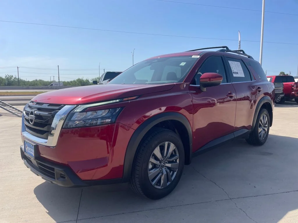 Used 2025 Red Nissan SV image 1