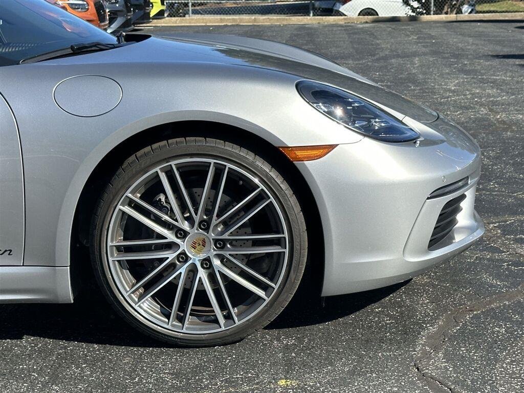 Used 2024  Porsche Style Edition image 39
